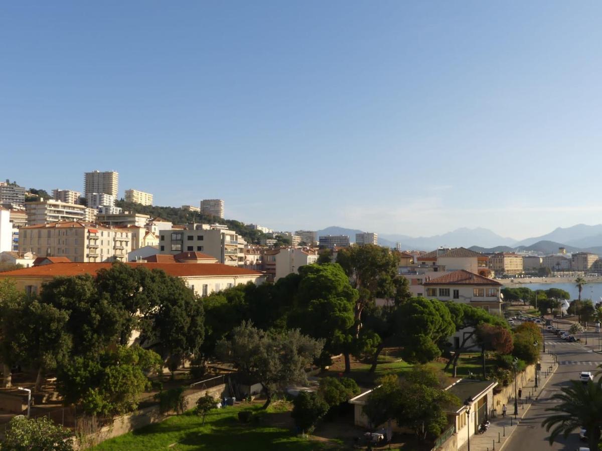 Apartamento Magnifique F3 Les Pieds Dans L'Eau. Ajaccio  Exterior foto